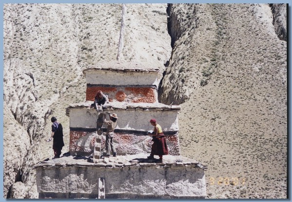 Neubau der Stupa von Margom, Margom Rinpoche.jpg