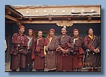 Die Mitglieder des Verwaltungsrats des Menkhang in Saldang.jpg