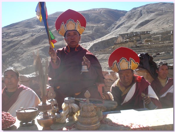 Wangyal Rinpoche beim Tsechu Fest.JPG