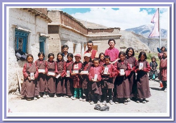 Himalaya School - Bau des neuen Schulhauses.jpg