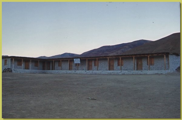 Neues Schulhaus im November 2008.jpg